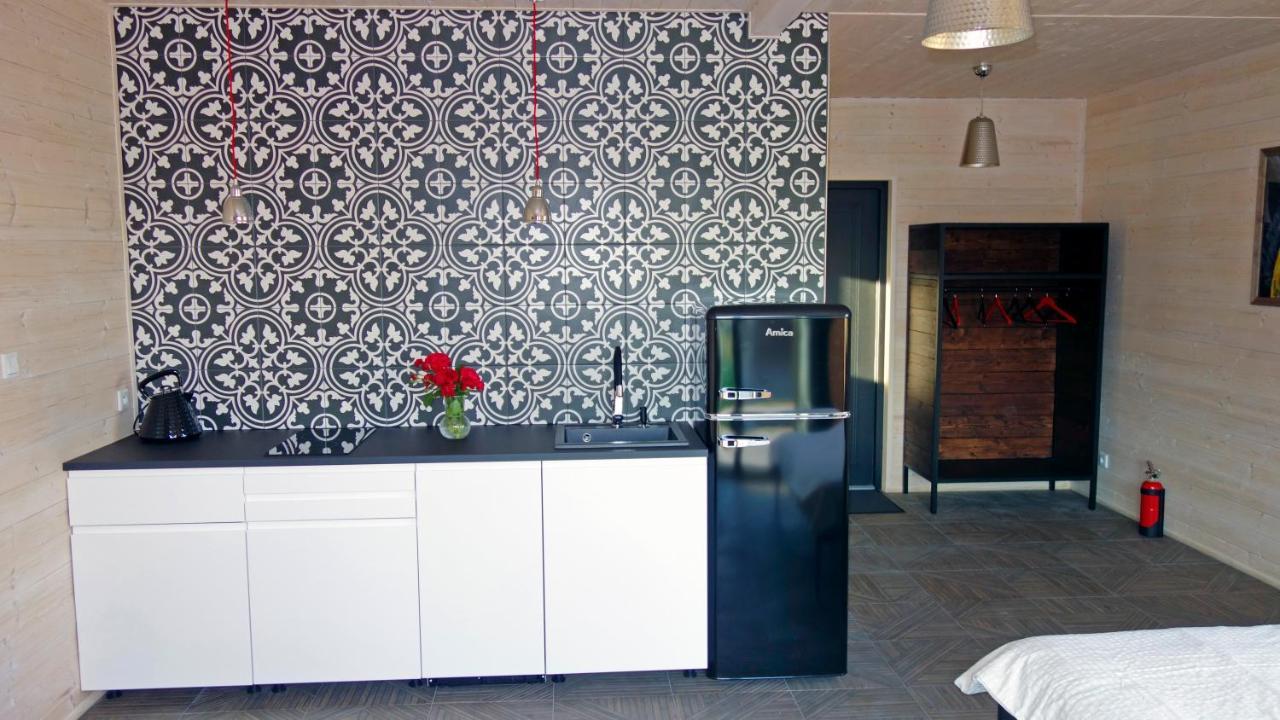 Dzikie Lisko - Apartament Z Tarasem レスコ エクステリア 写真